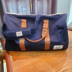 Herschel Novel Weekender Duffle